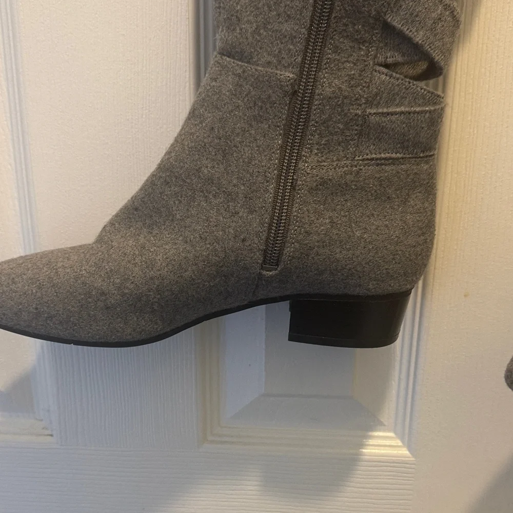 Nine West Gray Over The Knee Boots Cutout‎ Strap Design Block Heel Size 8